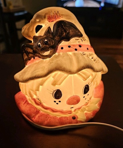 Vtg Ceramic Lighted Halloween Night Light Scarecrow Head Bat Cute Table Top Lamp - Picture 2 of 6