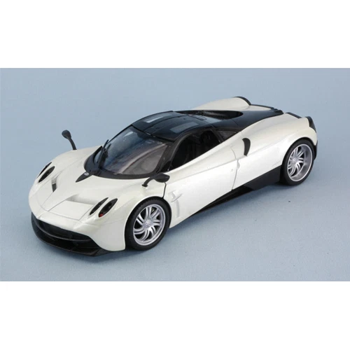 PAGANI HUAYRA 2017 WHITE 1:24 Welly Auto Stradali Modellino Nuovo - Immagine 2 di 3