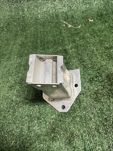 🌟2016 Acura MDX Front Bumper Reinforcement Beam Left Side mount Bracket OEM🌟 - Picture 4 of 4