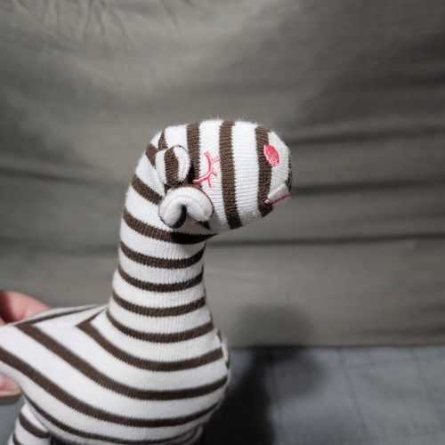 Old Navy Pink Brown Stripe Giraffe Plush Rattle Lovey Baby Closed Eyes 2009 - Picture 3 of 6