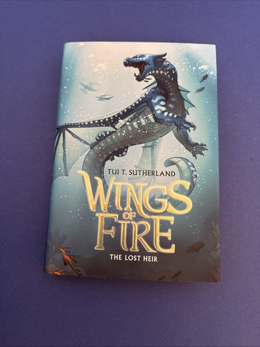 Lot of 16 ~ HC Books ~ Tui Sutherland ~ WINGS OF FIRE #1-16 + 2 GRAPHIC NOVELS - Foto 19 di 22