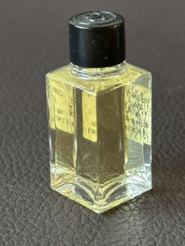 CRISTALLE by CHANEL 0.13 oz 4ml Miniature Eau De Toilette - Bild 3 von 6