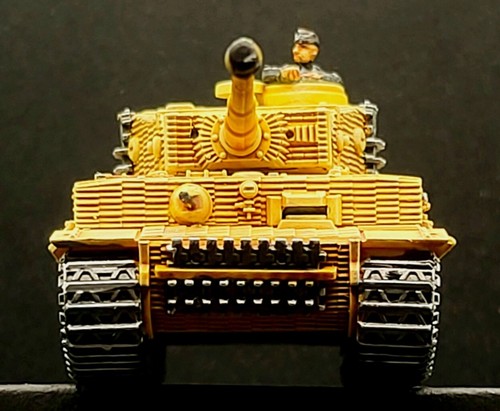 Painted Tiger I Auf E PzKpfw VI (SdKfz 181) World of tanks and Flames of War - Picture 3 of 8