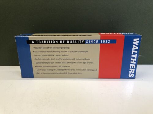 Walthers 932-7529 C&O Progress 25' Wood Caboose HO Gauge - Picture 2 of 7