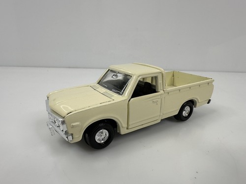 Rare Vintage Diapet Datsun 1500 Truck 03-0204 White Japan - Picture 9 of 13