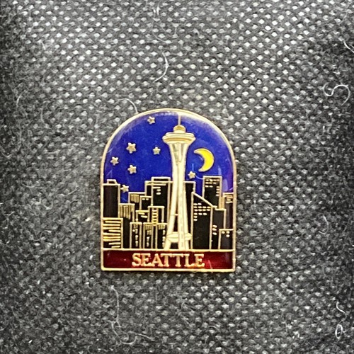 Vintage Space Needle Tower Seattle Washington Enamel Lapel Pin Souvenir Skyline