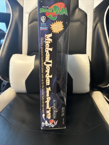 Michael Jordan Space Jam Tune Squad MVP Action Figure New Sealed Vintage - Picture 4 of 4