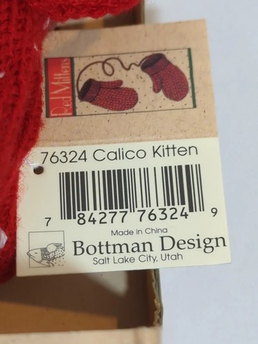 Adorno de Navidad de gato animal Calico gatito guantes rojos gatito botman diseños - Imagen 7 de 11