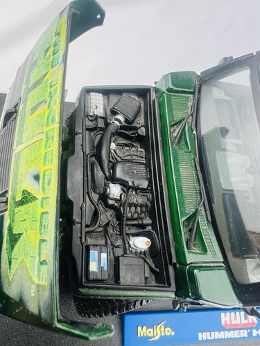 MARVEL HULK 2003 HUMMER H2 SUV 1:18 MAISTO OPENING HOOD & DOORS , WITH STAND - Picture 9 of 11