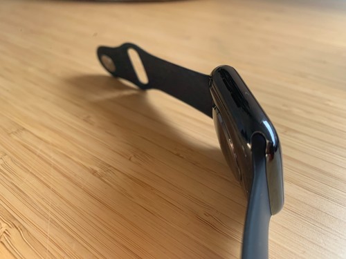 Apple Watch Series 4 44mm, Stainless. Space Black (GPS+ LTE) Black Band - FAULTY - Picture 5 of 10