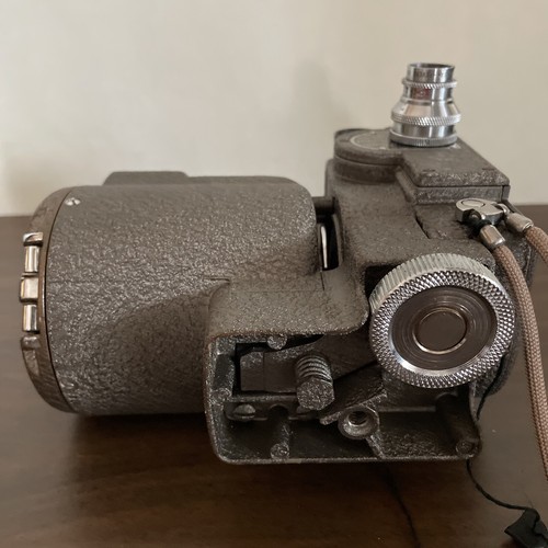 Revere Eight Model 88 Movie Camera 8MM Made in USA RARE 1940s - Picture 12 of 12