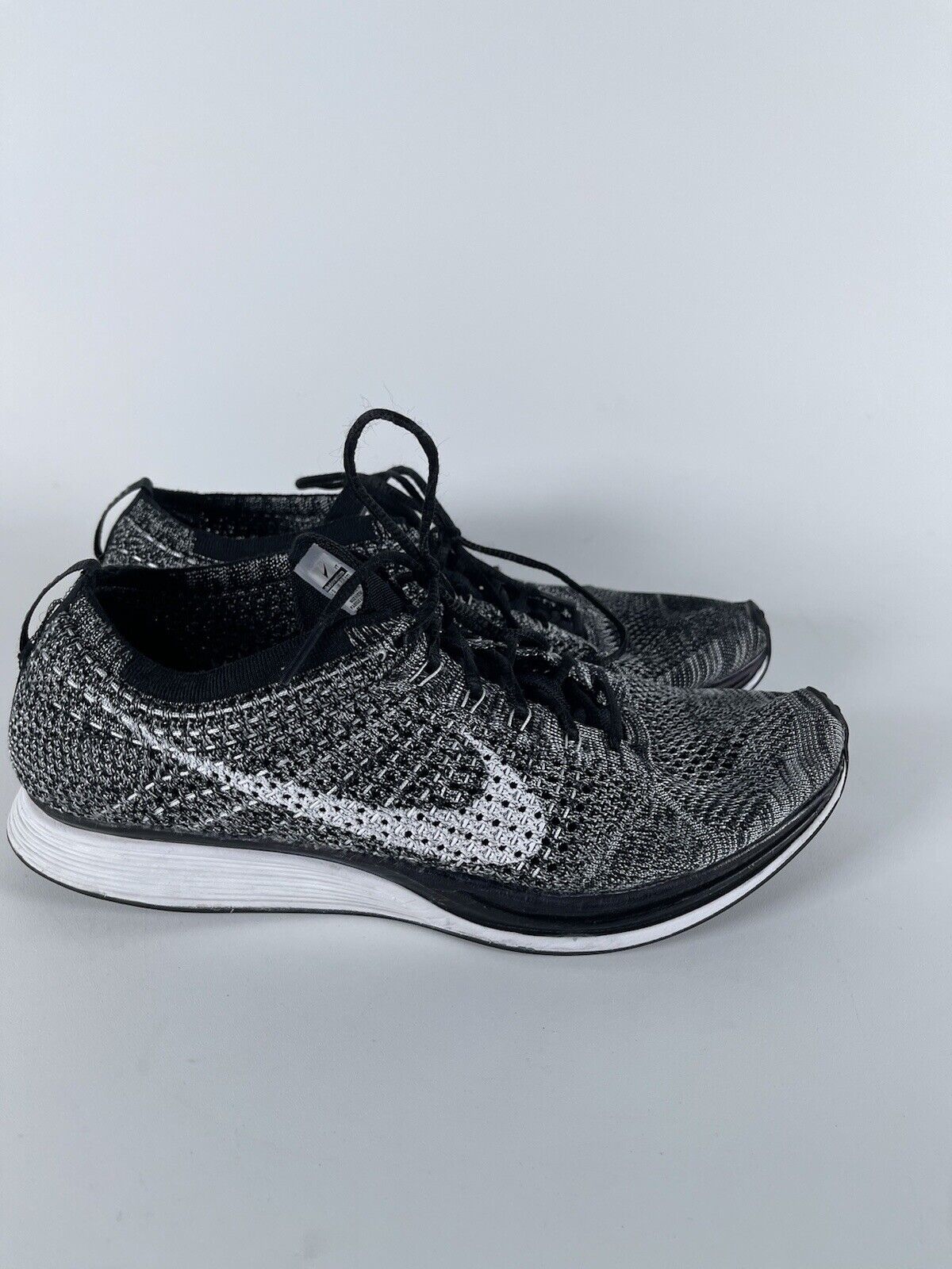 NIKE Flyknit Racer Oreo 2.0 Running Shoes Size 9 … - image 1