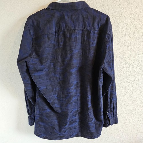 Pure Navy Men Size XL Button Up Shirt Dark Blue & Black Camo Print Trendy Casual - Picture 2 of 7
