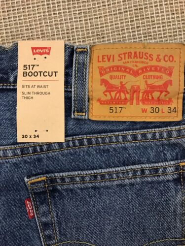 Levi's 517-4891 Bootcut, slim through thigh and sits at waist. 30 x 34 size - Picture 2 of 4
