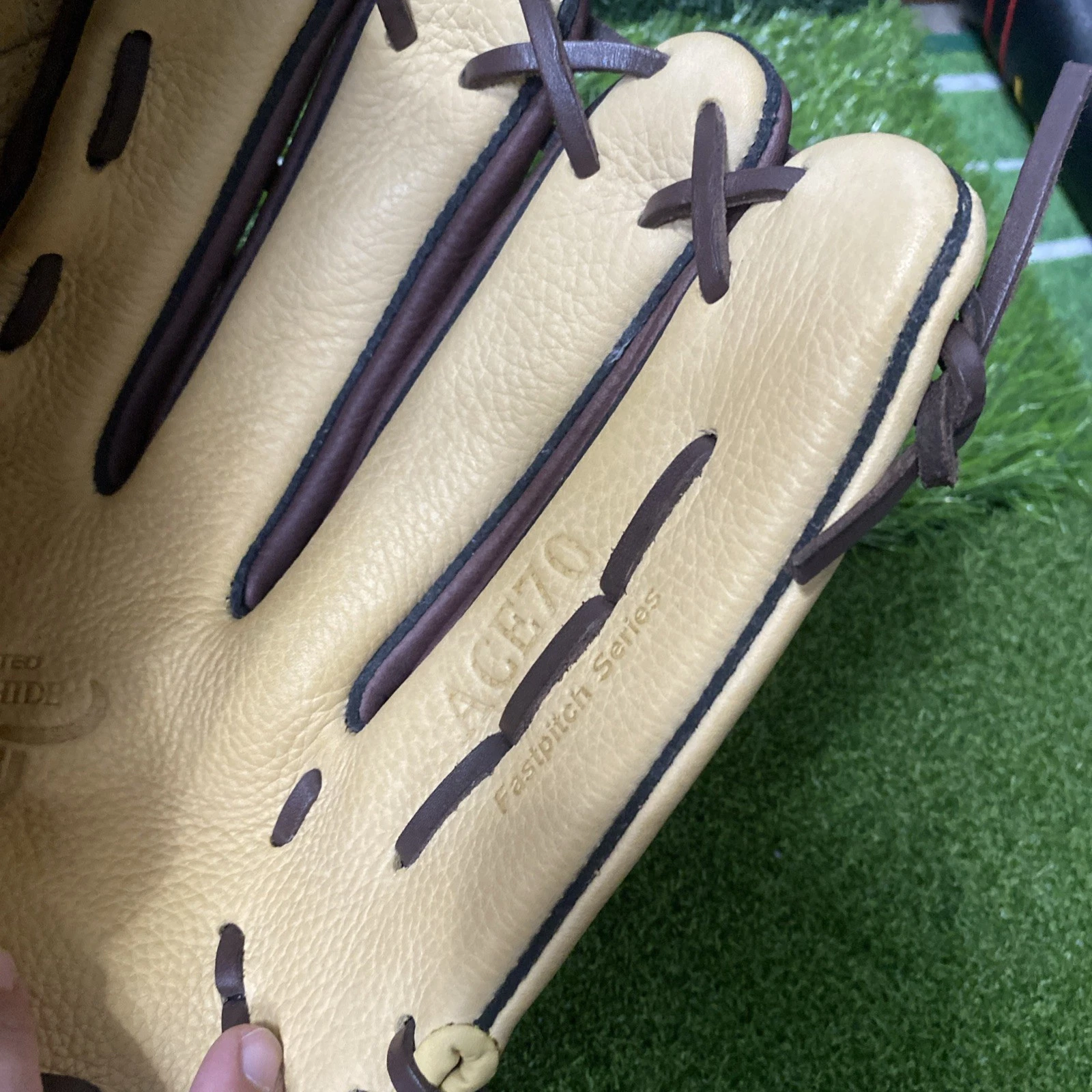 Akadema ACE-70 Softball Mitt - Thumbnail 4