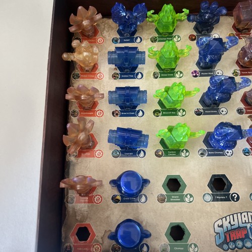 SKYLANDERS Trap Team Trap Case With 36 Trap Pieces (Preowned) - Bild 4 von 5