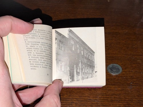 MINIATURE BOOK: MOVIE THEATERS IN HUNGARY: 1899-1919. HAND EMBROIDERT COVER. - Picture 6 of 7