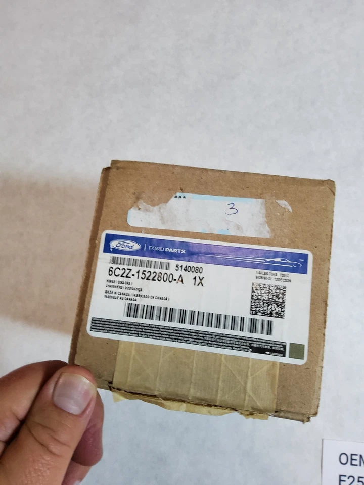 Bisagra de puerta inferior Ford PT NO#6C2Z1522810A 2003-2014 E150 E250 E350 Super Duty Foto 4 de 4