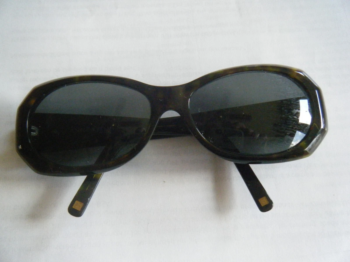 Anne Klein Plastic Frame Sunglasses for Women with Vintage  display picture 2