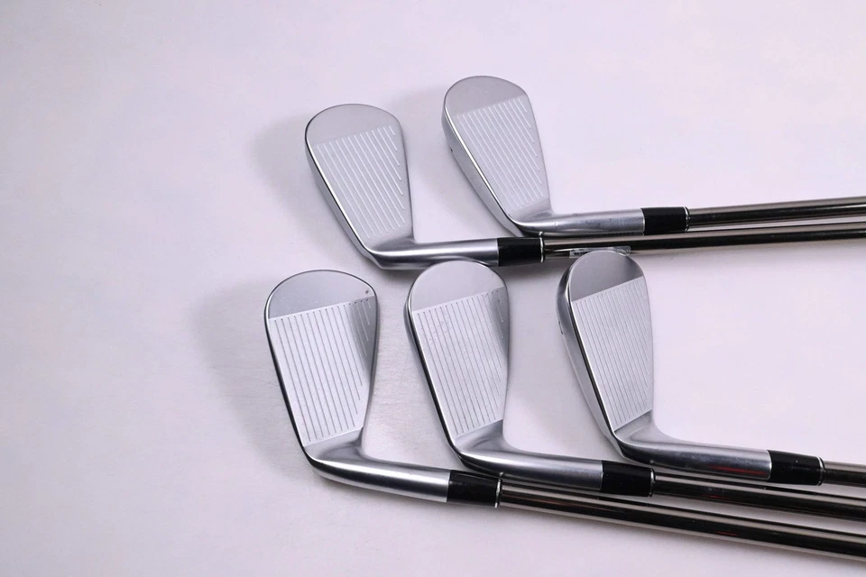 Srixon ZXI5 Irons / 6-PW / Regular Flex UST Recoil ES 760 Shafts - Image 3 of 4