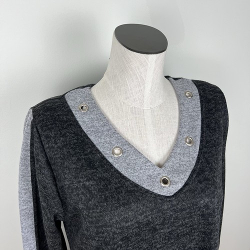 Magna Fashion Women's Size 10/12 Large Gray Tunic w/ Grommet Details - Picture 8 of 14