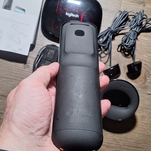 Logitech Harmony Elite Remote Control, Hub, Ultimate Control & Seamless O-R0004 - Zdjęcie 7 z 14