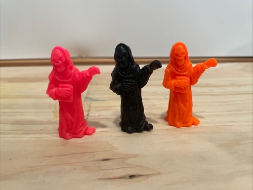 Tales from the Cryptkeeper Suche nach den verlorenen Geschichten Brettspiel Figuren 3