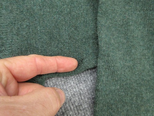 Pendleton Sweater Mens Medium Green V Neck 100% Lambswool Wool Knit Pullover - Picture 4 of 9