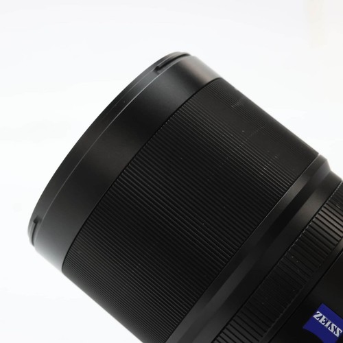 SONY Distagon T* FE 35mm F/1.4 ZA SEL35F14Z (for SONY E mount) #329 - Picture 10 of 12