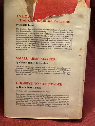 "The Revolver, 1865 - 1888" Book by A.W.F. Taylerson, Hardback Crown Publ 1966 - Picture 2 of 5