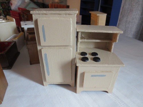 Vintage Dollhouse Furniture Kitchen Cabinets Shelving Ice Box Stove 1:12 1:18 - Picture 22 of 22