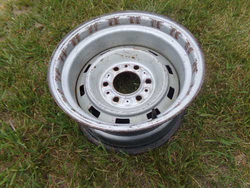 (1) Vintage Genuine OEM GMC Chevy k10 Truck 4x4 Rally 15x8 Steel Wheel 6 Lug GM - Picture 2 of 5