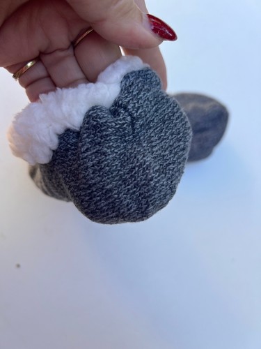 Kids Shark House Shoes Slippers Size Youth 10K-4 ALOE INFUSED Cozy Cabin NWT - Picture 7 of 7