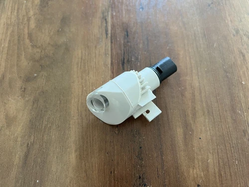 BMW X5 E53 GENUINE Right Mirror Cover Lighting Lamp Cap 00-06 Year 51168266734