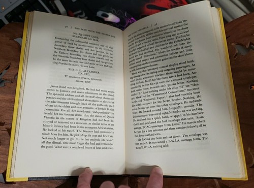 The Man With The Golden Gun By Ian Fleming NEW AMERICAN LIBRARY 1965 - Picture 9 of 12