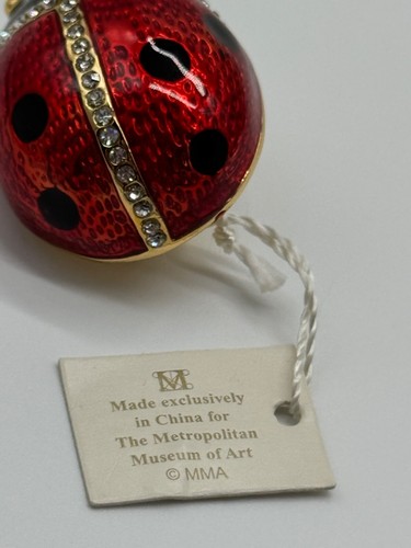 Metropolitan Museum of Art MMA Enamel Rhinestone Ladybug Pendant Slide - Picture 8 of 13