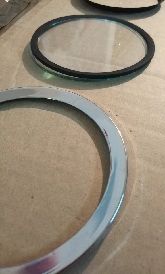 RENAULT 8-TS R8-TS, R 8 TS 100MM SPEEDOMETER STRAPPING BEZEL - Image 2 of 4