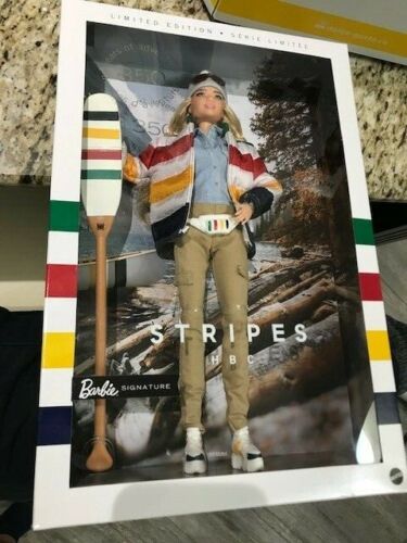 Barbie Signature STRISCE HBC Hudson's Bay Canada 2020 Edizione Limitata NUOVO - Foto 4 di 9