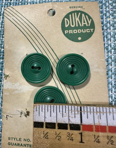 ANTIQUE DUKAY BUTTONS ON CARD-GREEN TRAIN TRACK PATTERN 1930'S 3/4" ACCEPTABLE - Picture 5 of 5