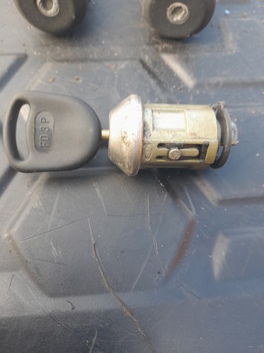 medaglione ford sierra p100 #2 wbox1 - Foto 2 di 2