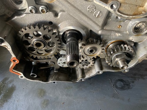 2009 05-12 KTM 250XCF-W 250SXF 250 XCF-W SXF Engine Bottom End Crank Case Tranny - Picture 4 of 12