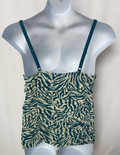 Neu mit Etikett. Torrid Damengröße 2X Tanktop mit verstellbaren Trägern. - Bild 7 von 8