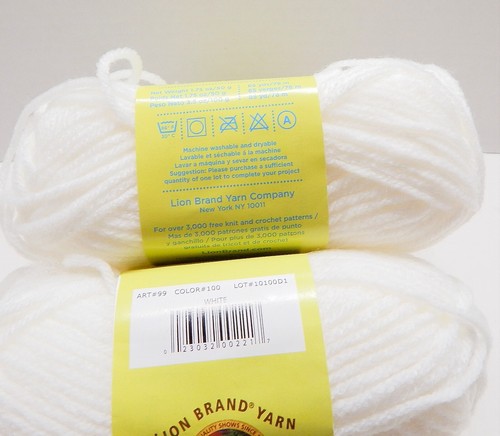 Lote de 6 hilados divertidos blancos marca Lion 1,75 OZ color 100 - Imagen 5 de 7