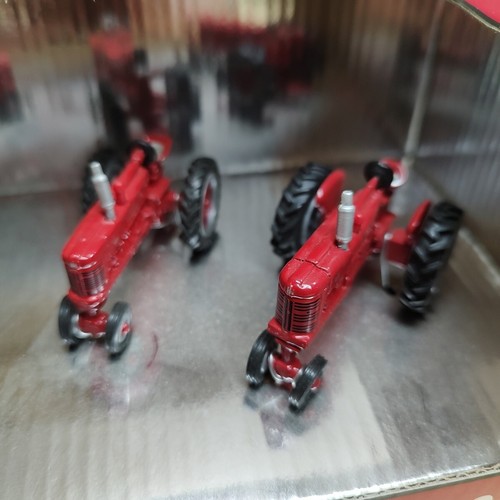 Ertl Britains 1/64 Farmall 100 200 300 400 Collector Set #14332A NIB - Picture 3 of 7