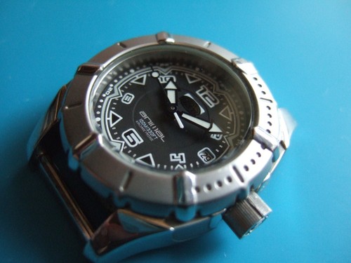RARE Superb Women's Animal Carver Black Dial 100m Quartz Watch! - Picture 4 of 14