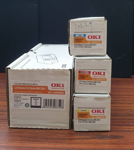 GENUINE OKI C530 Toner Cartridge (Black / Cyan / Magenta / Yellow) 4 Set - Afbeelding 1 van 2