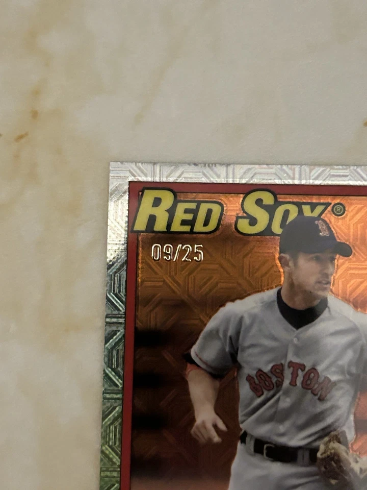 Actualización Topps 2025 Nomar Garciaparra Naranja Automático/25 - Paquete Plata 1989 Medias Rojas Foto 3 de 3