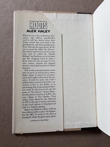 ROOTS by Alex Haley vintage 1976 Doubleday hardcover HCDJ POWERFUL WORK - Picture 2 of 6