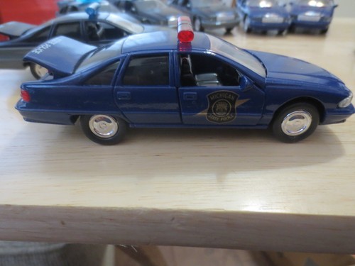 LOT of 12, 1/43 Road Champs STATE POLICE CRUISERS - Picture 7 of 14