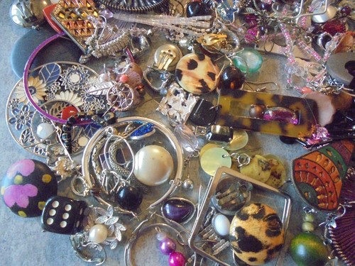 Konvolut Ohrringe Schmuck einzeln bunt gemischte Farben zum Basteln o.ä. Nr.4136 - Bild 7 von 10